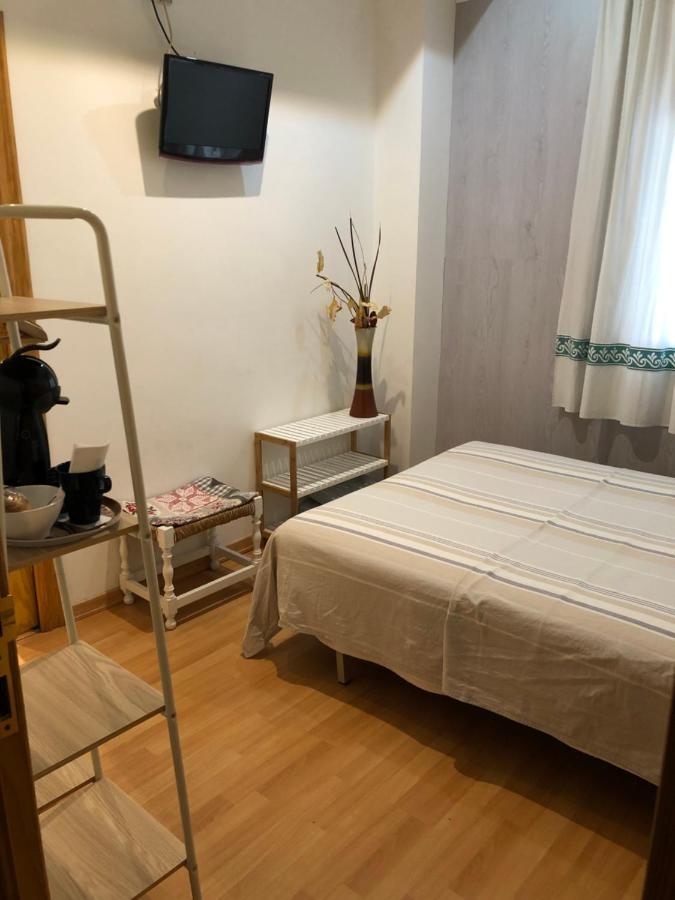 Hostal Escartin Sabinanigo Exterior photo