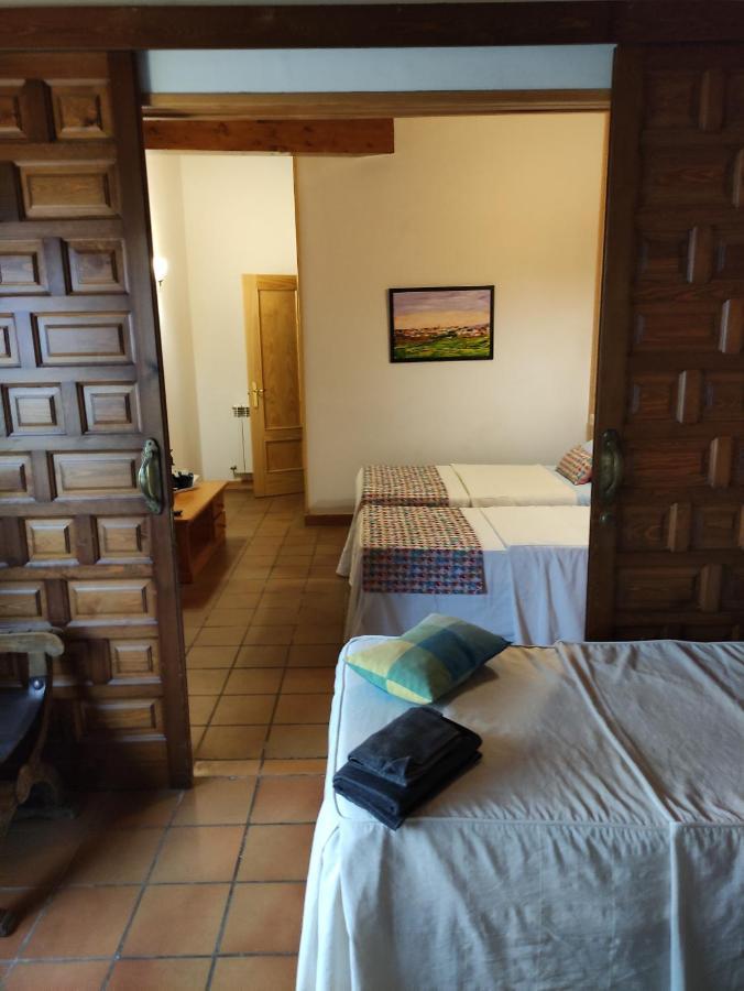 Hostal Escartin Sabinanigo Exterior photo